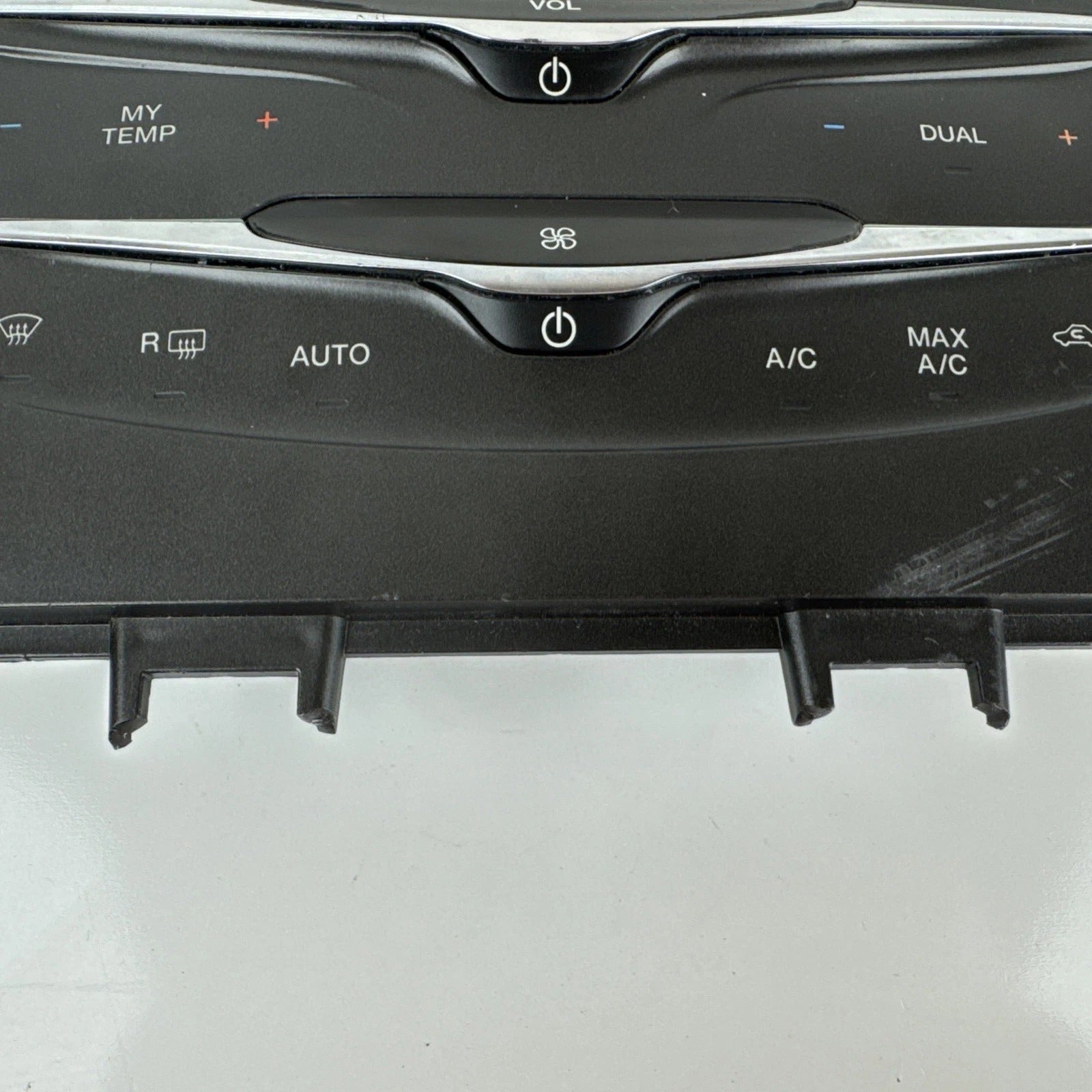 2013-2019 Lincoln MKT OEM Radio Dual Climate Control Panel DE9T-18A802 FCIM