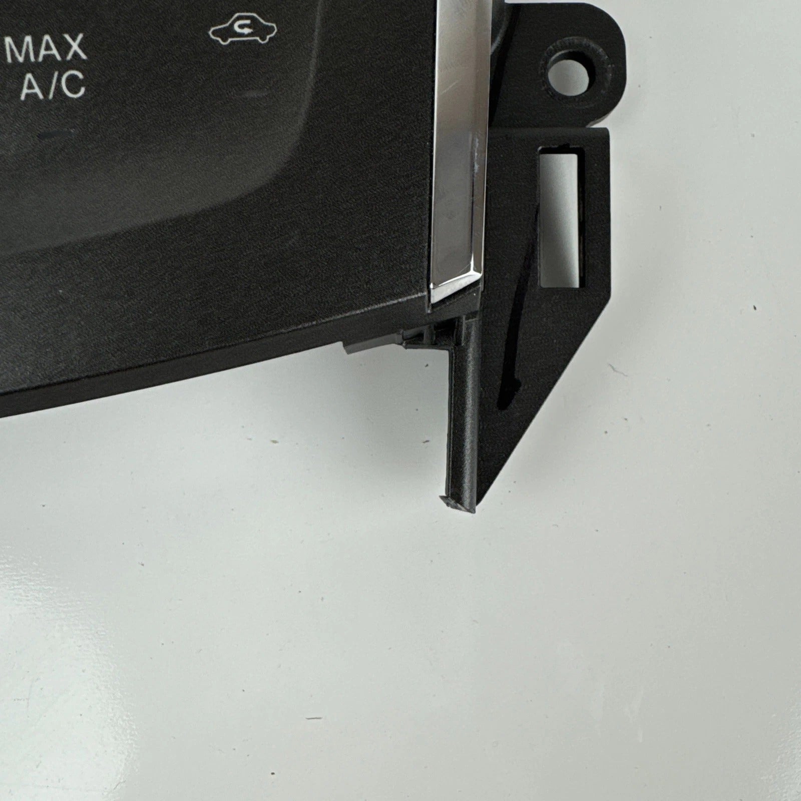 2013-2016 Lincoln MKS OEM Radio Dual Climate Temp Control Panel EA5T-18A802 FCIM